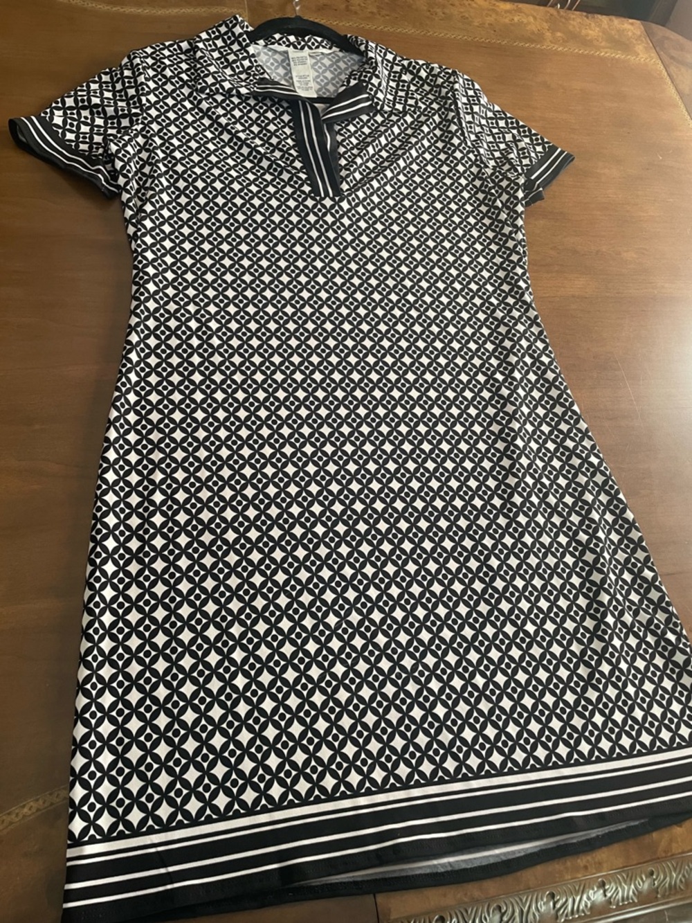 Max Studio Black & White Geometric Polo dress
